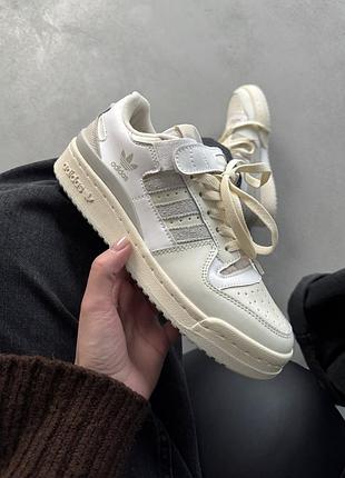 Женские кроссовки adidas forum cream white 36
