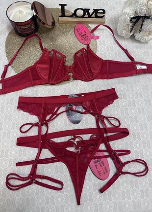 Неймовірно красивий комплект hunkemoller private collection
