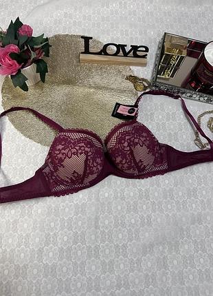 Шикарний бюстик hunkemoller