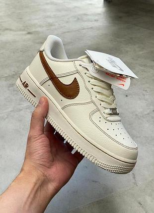 Женские молочные кроссовки nike air force 1 low white brown х эйр форс 39