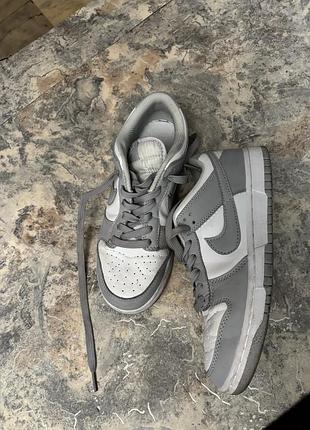 Женские мужские кроссовки nike sb dunk low retro gray white найк сб данк лов серые с белым низкие кожаные код: 144