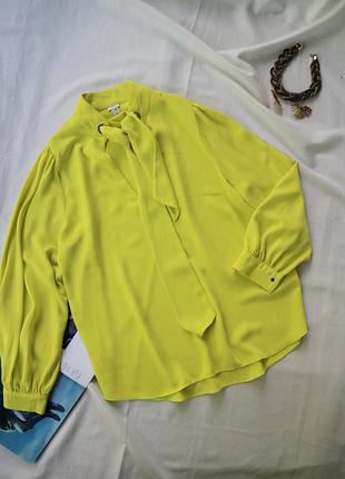 Блуза яскрава у салатовому відтінку river island
