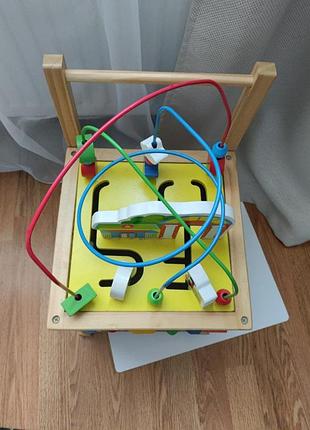 Игрушка бизиборд 6