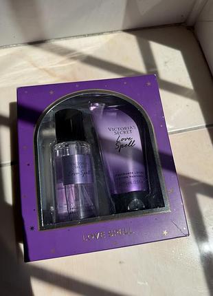 Набір victoria secret love spell
