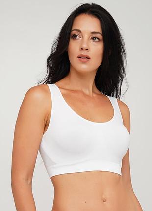 Безшовный топ на широких бретелях giulia tank top (белый) 1009647 s/m
