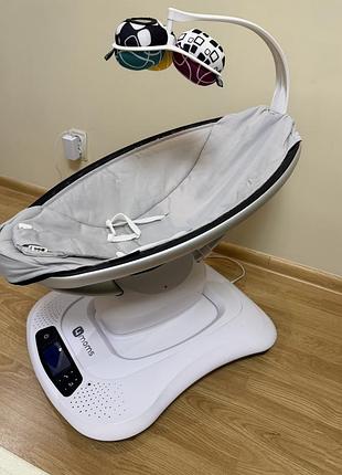 4moms заколисуючий центр