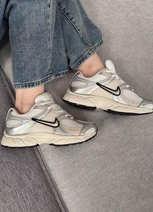 Жіночі кросівки nike v5 rnr white beige silver black / smb+ 🔗