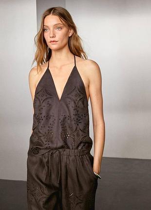 Massimo dutti. топ з вишивкою ришельє