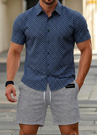 Мужская рубашка⚽легкая и эластичная 👕 синя сорочка в принт 👔 рубашка с коротким рукавом 🔍 летний тенниска размер s m