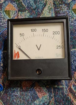 Вольтметр ц33. 2