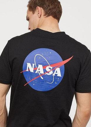 Футболка чорна nasa back logo • насса s
