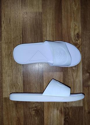 Чоловічі шльопанці lacoste р.40,5