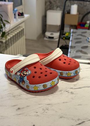 Crocs c7 super mario