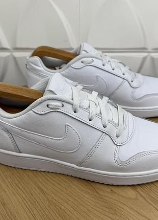 Оригінальні кросівки nike