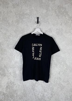 Жіноча футболка calvin klein jeans в гарному стані, оригінал s-m