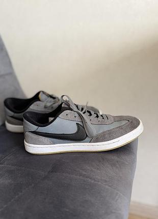 Кросівки nike оригінал