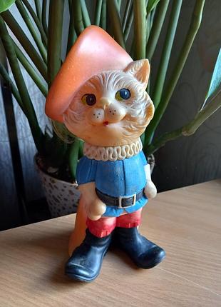Резиновая игрушка "кот в сапогах" 2