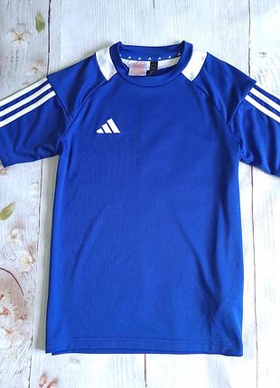 Спортивная футболка adidas указаннико 11-12 лет