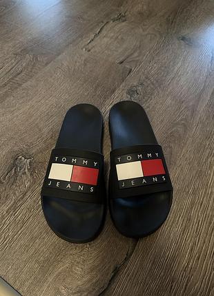 Жіночі шльопанці tommy hilfiger чорні оригінал 39 р