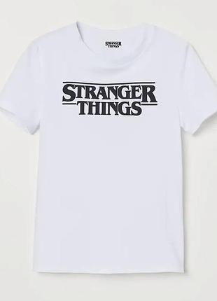 Белая футболка loys stranger things (очень странные дела) белые футболки унисекс (мужская, женская, детская) xxl