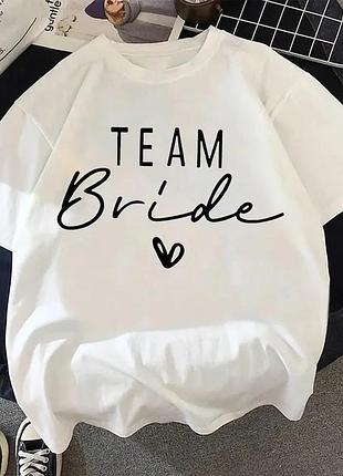 Стильная женская оверсайз футболка loys team bride фото 2 xl