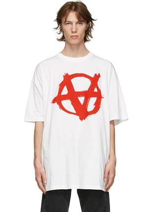 Футболка белая vetements anarchy w • ветеменс футболка мужская | женская | детская xl