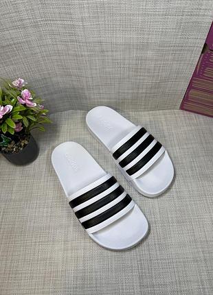 Оригінальні  шльопанці adidas