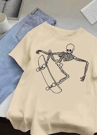 Жіночий оверсайз футболка loys з принтом скелет на скейтборді бежевій xl