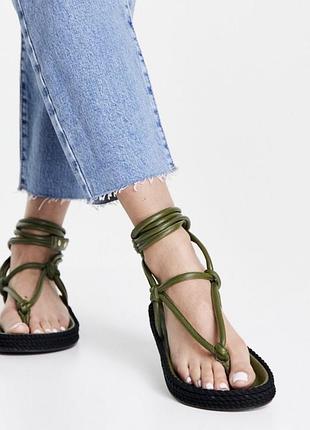 Босоніжки еспадрільї з завʼязками asos