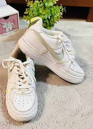 Крутезні кросівки, nike air стан відмінний