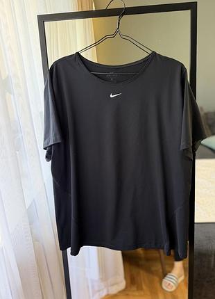 Чорна спортивна футболка nike 2xl