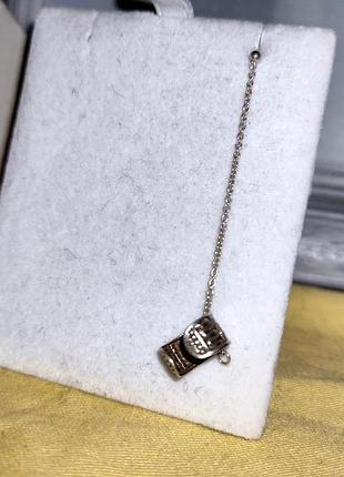 Одиночная серьга из серебра 925 пробы. винтаж.