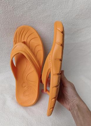Шлёпанцы вьетнамки skechers р. 10 стелька 27см  на р. 40-41
