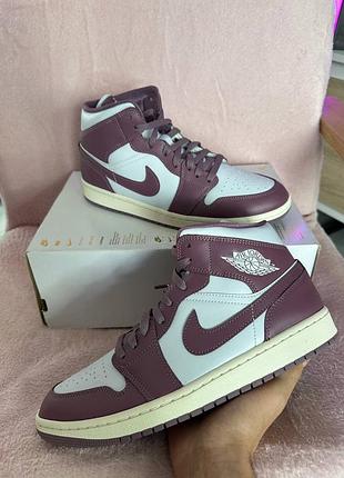 Оригінал jordan 1 mid sky blue 43 (27,5 см)