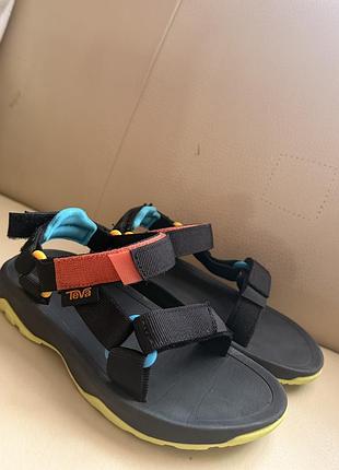Teva босоніжки оригінал