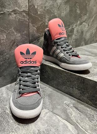 Кросівки жіночі дівчачі adidas