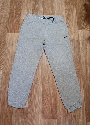 Спортивные штаны широкие nike baggy
