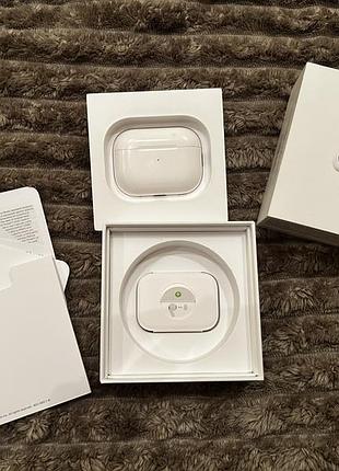 Airpods pro (2nd generation) кейс без навушників оригінал