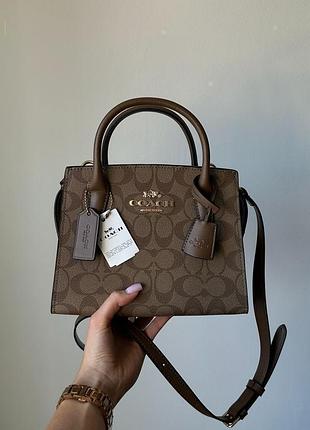Сумка coach andrea carryall in signature canvas beige
