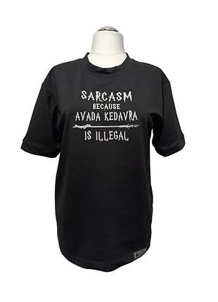 Футболка жіноча трикотажна чорний з вишивкою sarcazm 64