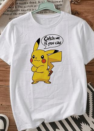 Футболка унисекс размер m «pikachu catch me if you can» в gaming и anime стиле, белая футболка. футболки для мужчин и женщин.