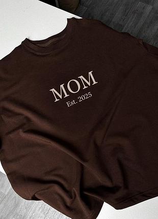 Оверсайз футболка mom est. [год] — персонализированная плотная футболка графитовый, s