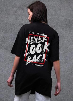 Жіноча оверсайз футболка without з принтом never look black