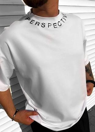 Чоловіча біла футболка оверсайз з написом perspectiv