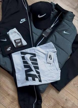 Комплект nike (олимпийка + штаны+жилетка+кепка+футболка) 2 пары носков в подарок