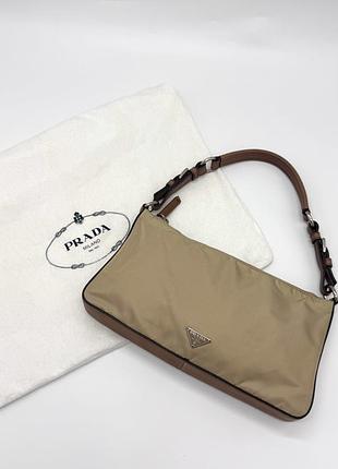 Вінтажна сумка prada