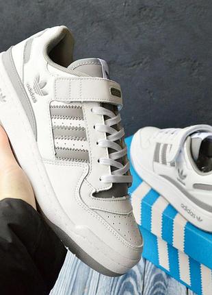 Adidas forum low white gray — мужские кроссовки белые с серым 44/28см, стильная спортивная обувь для повседневной носки