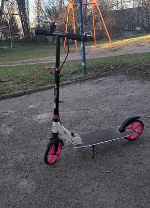 🛴 продам двухколесный самокат в состоянии нового! 🛴