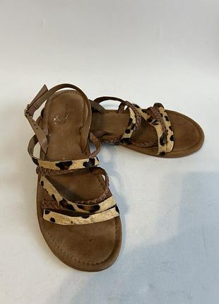 Жіночі шкіряні босоніжки від hush puppies