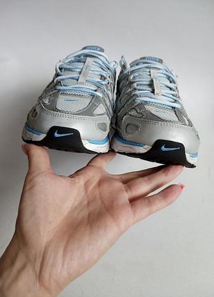 Кроссовки nike 4